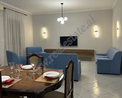 Apartament 2+1 me qera prane Pazarit te Ri ne Tirane (TRR-815-61m)